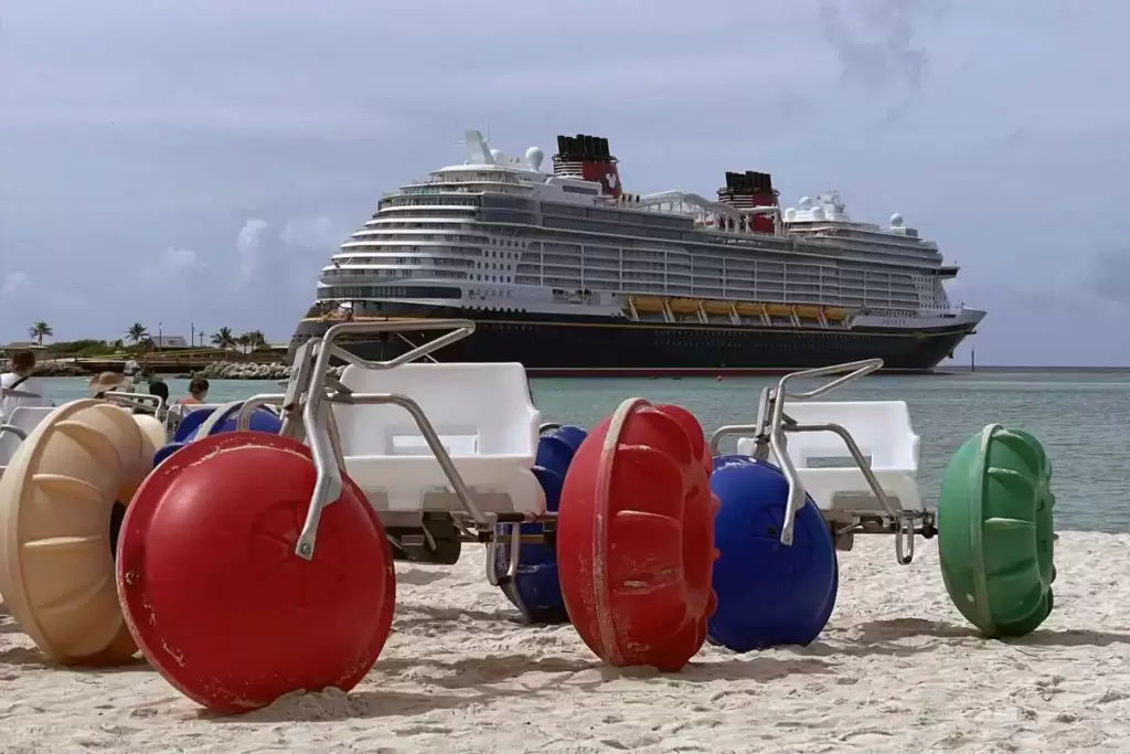 The port Excursion Disney Cruise is a beautiful place of Arizon it include a Big resort for people like it.