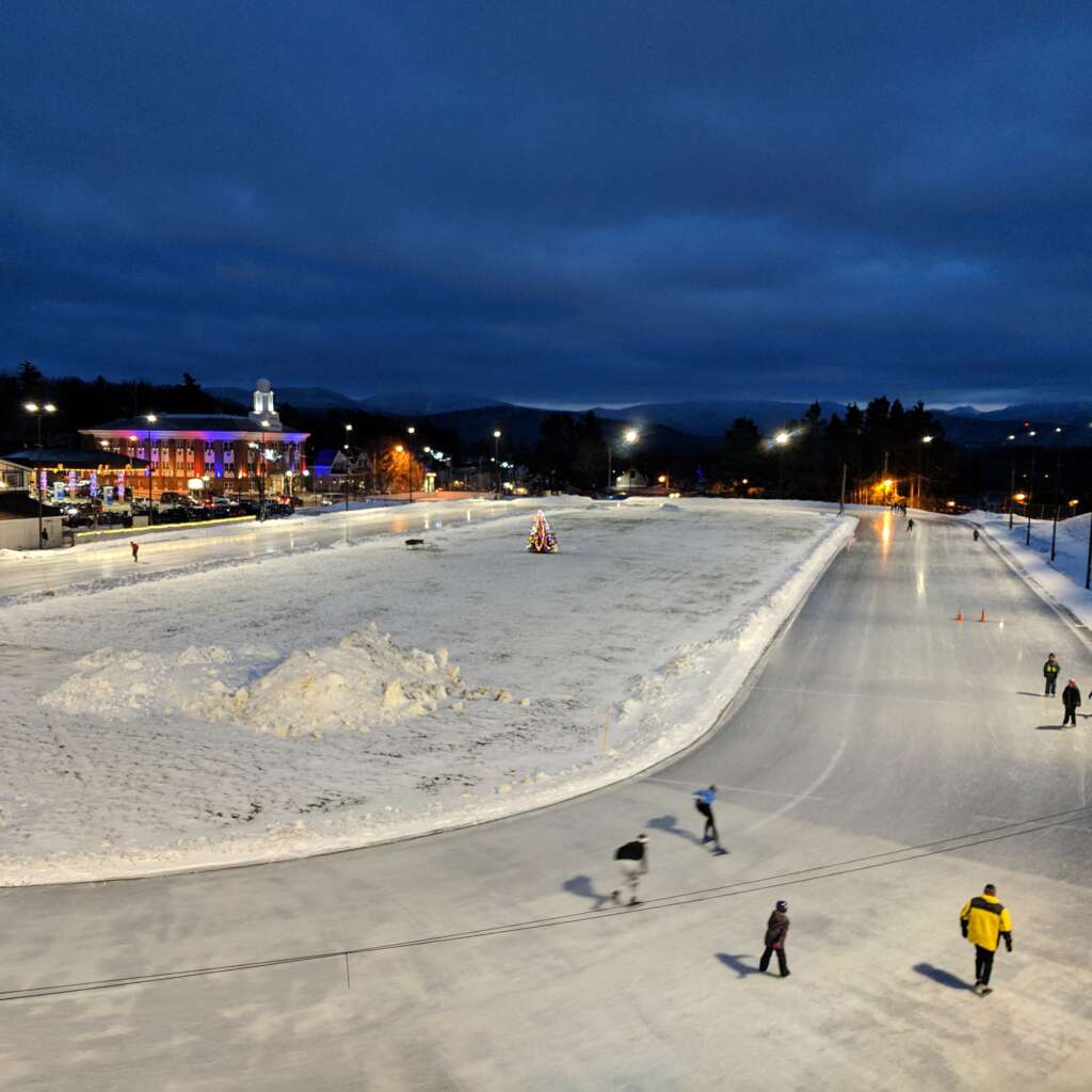 The Olympic Sites of Lake Placid Florida is the beautiful place of Lake Placid surroudned with snow and tourist can experience snowboarding and siking on it