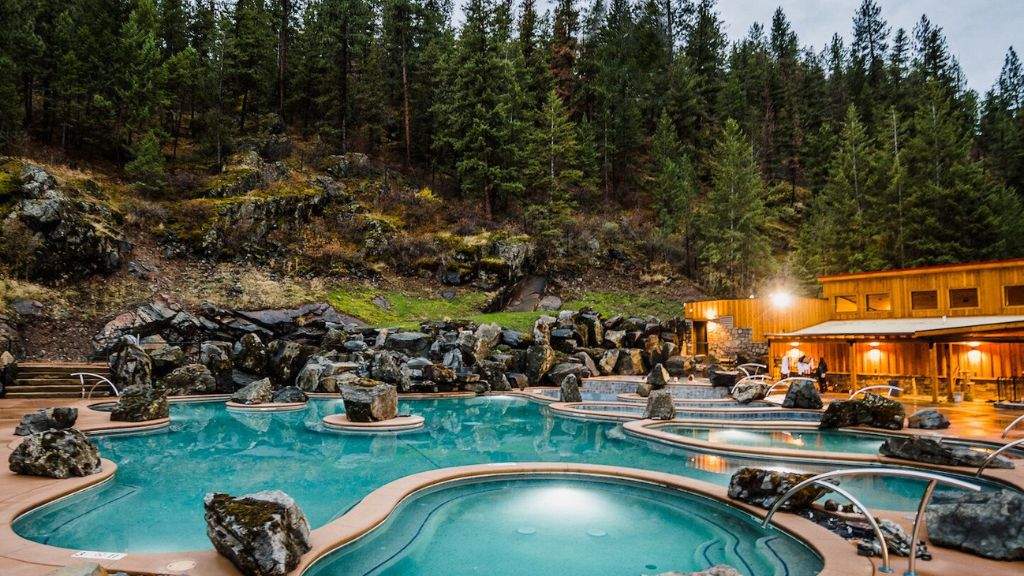 Quinns hot springs in Montana with beautiful swimming pools and outstanding lighting system is attractive for travellers