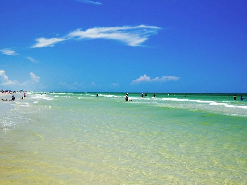 This is the place of Port Aransas Beach looking enjoyable with the crowd of people 